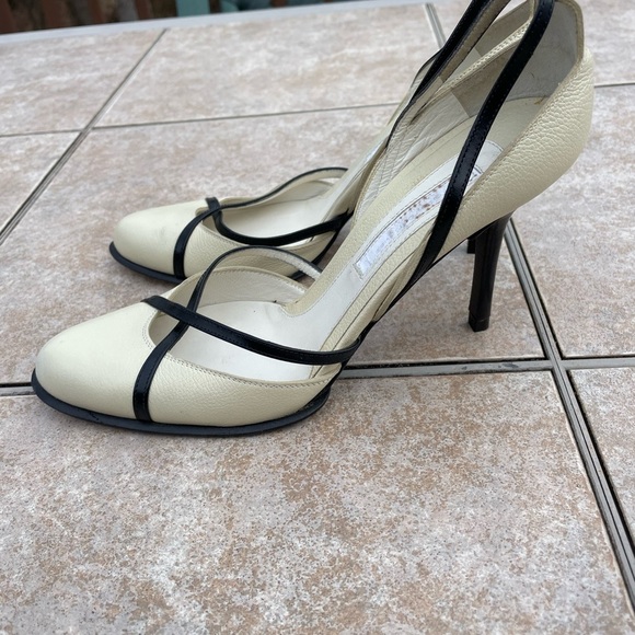 Narcisco Rodriguez White & Black Heels - Picture 4 of 13